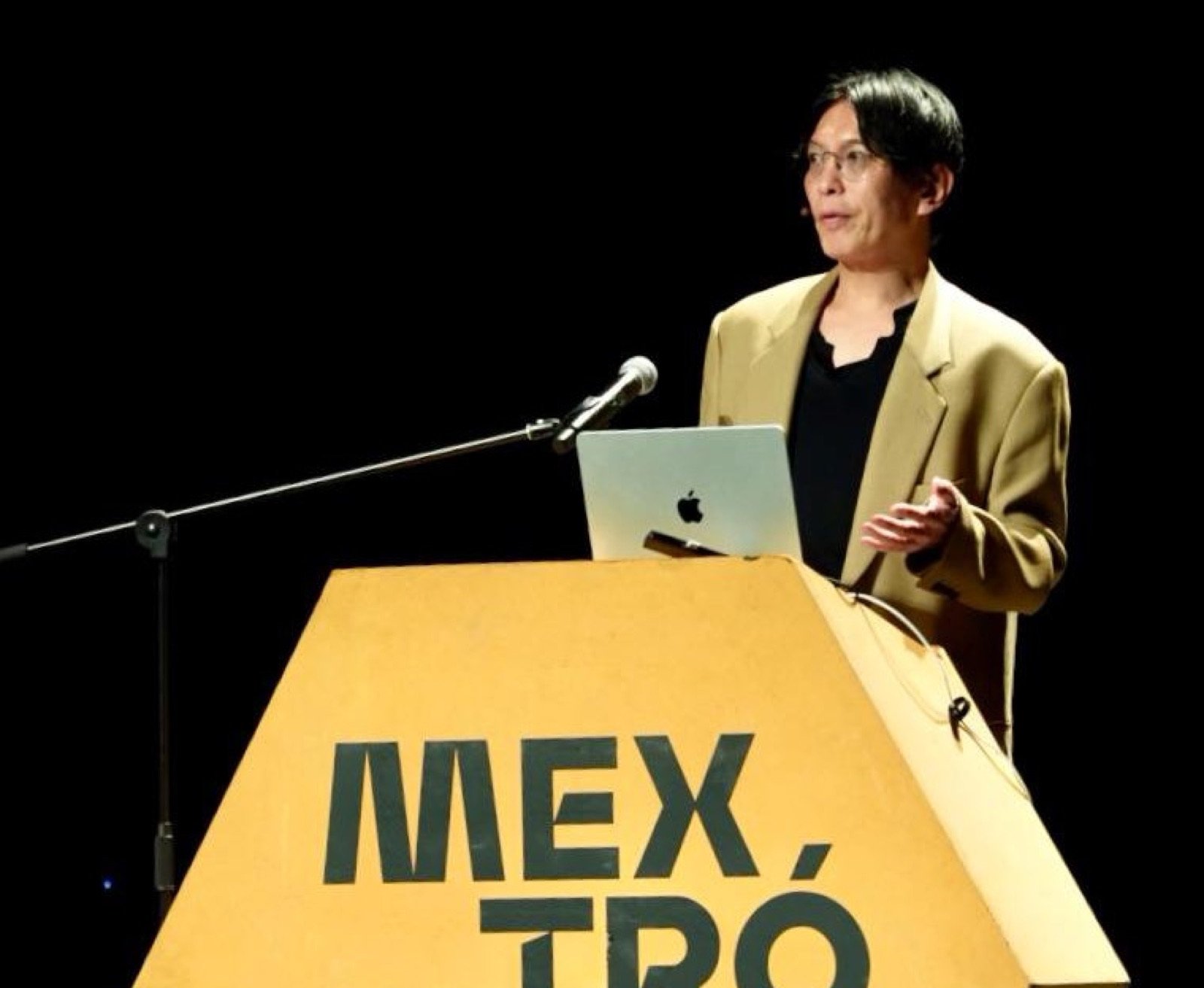 Menos invitados, más lugar: lo que enseña un homenaje íntimo sobre los eventos de marca